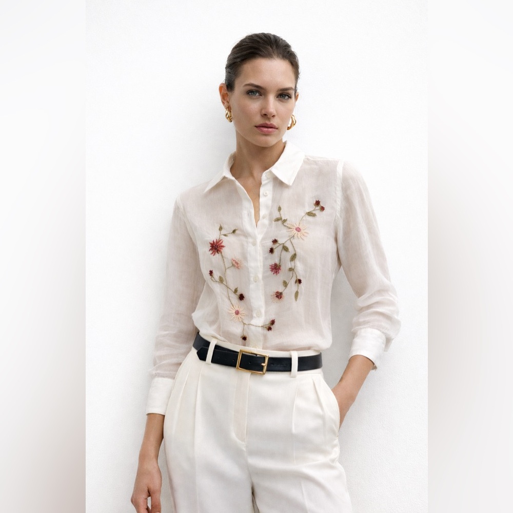 TRISTAN & ISEUT - Floral Embroidered Blouse